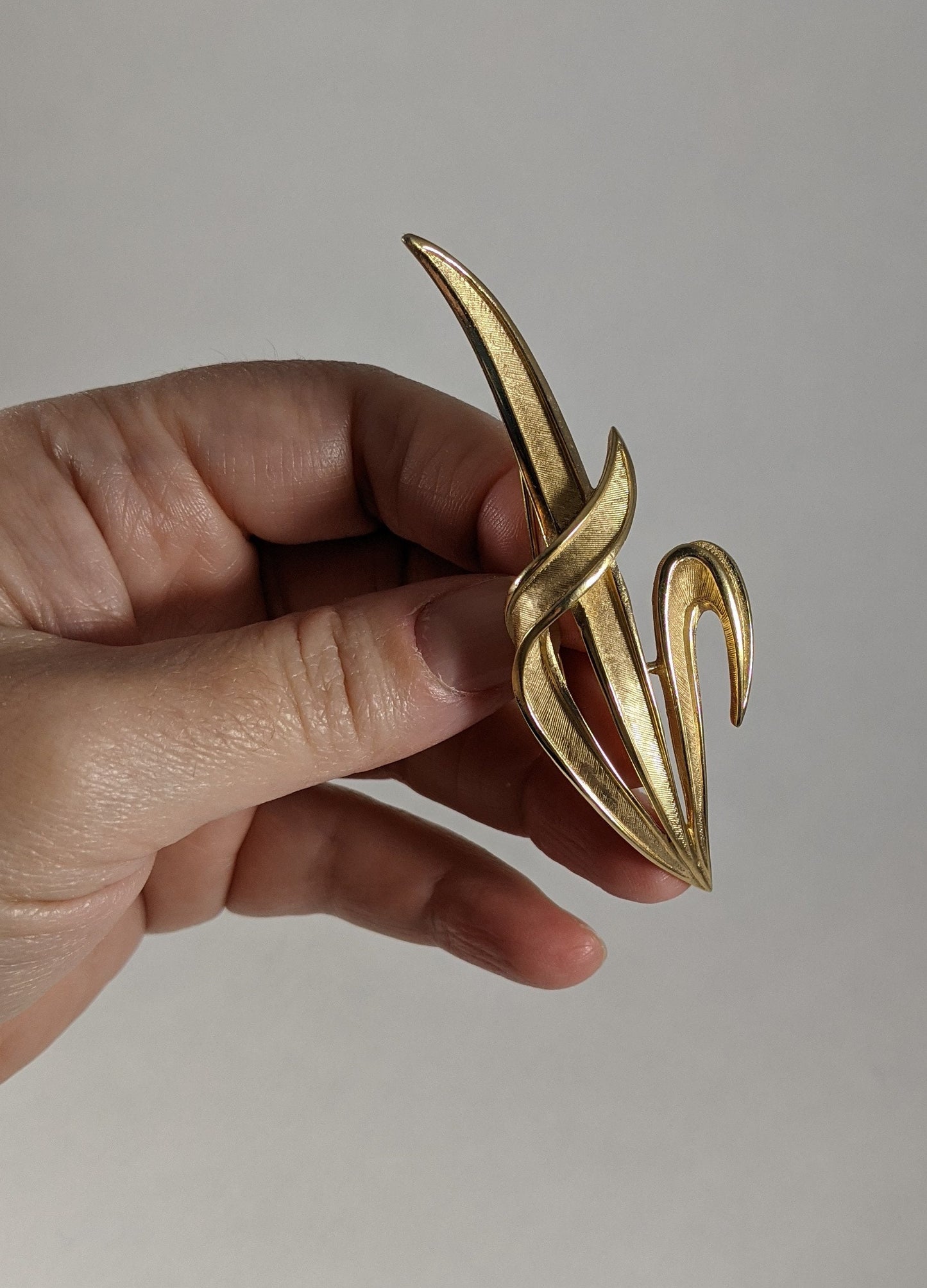 Trifari statement brooch, signed gold tone costume jewelry, vintage 1960s designer leaf pin, elegant scarf or jacket accessory