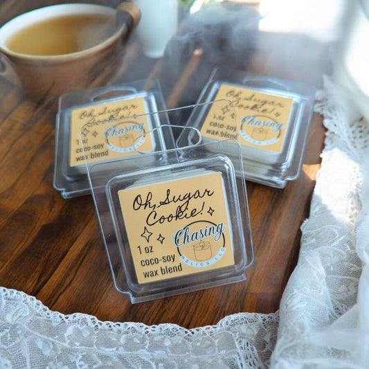 Hand-poured coco-soy blend, &#39;Oh, Sugar Cookie!&#39; scent, 1 oz wax melt for warmer.
