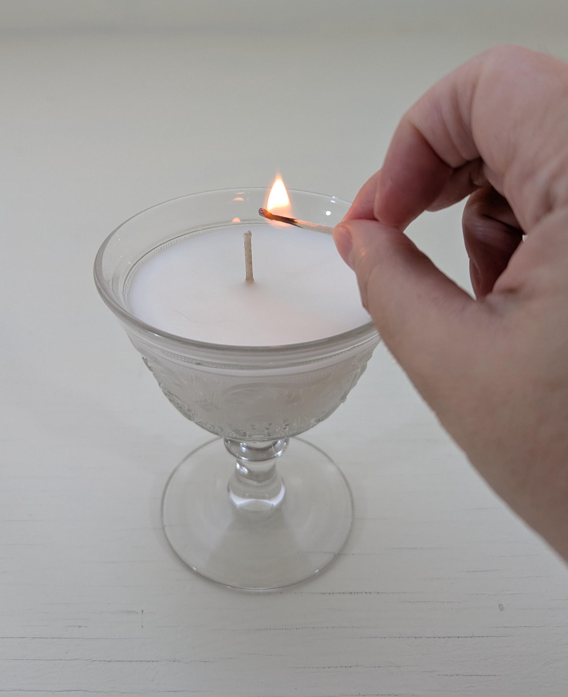 Lemon Blossom Vintage Glass Candle – Coco-Soy Wax, Wildflower Seed Dust Cover, Eco-Friendly Gift, 4oz