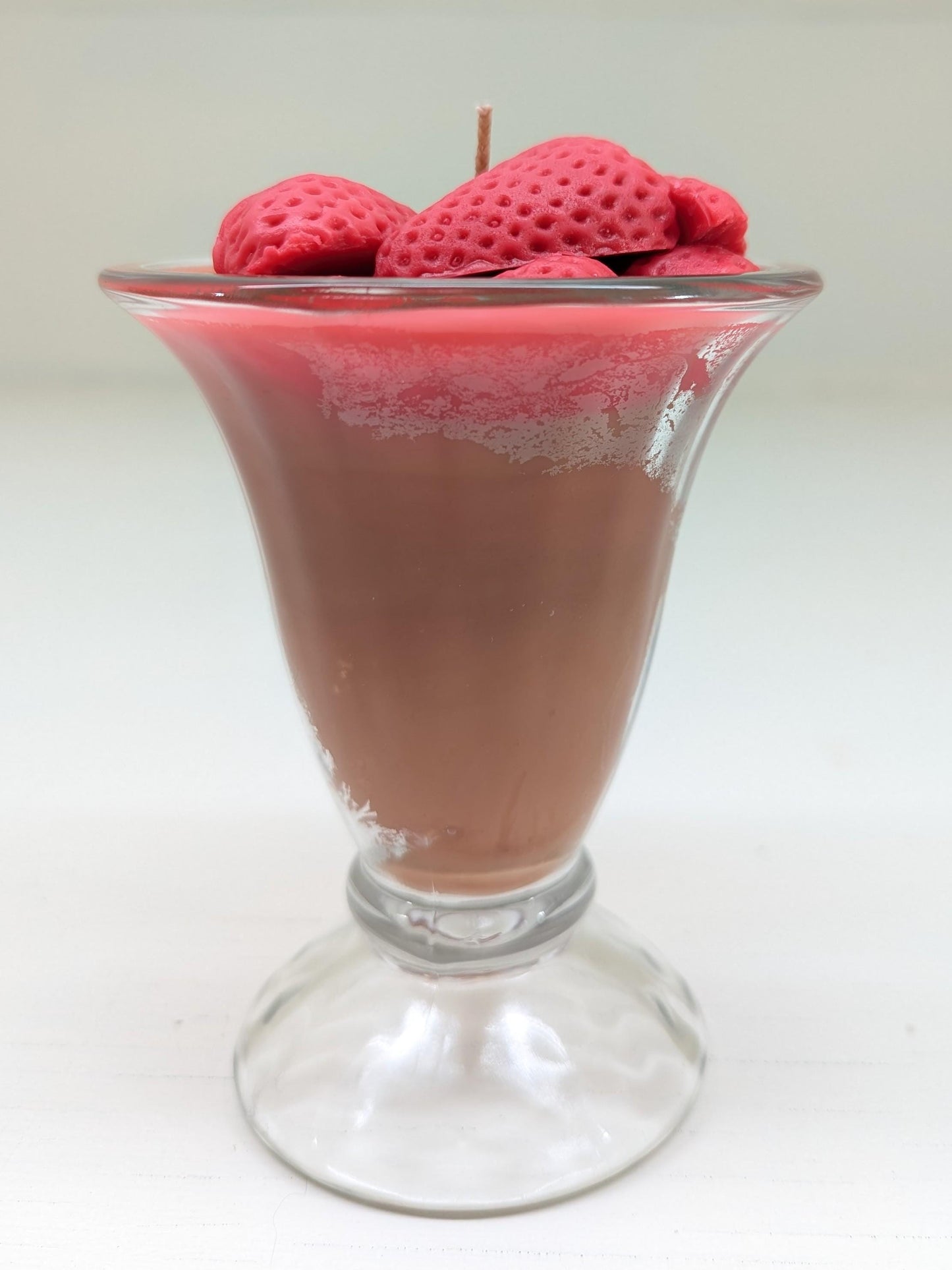 Strawberry Chocolate Sundae Candle – Vintage Glass Dessert Candle | Realistic Wax Strawberries | 6oz Coco Soy Candle | Handmade Gift