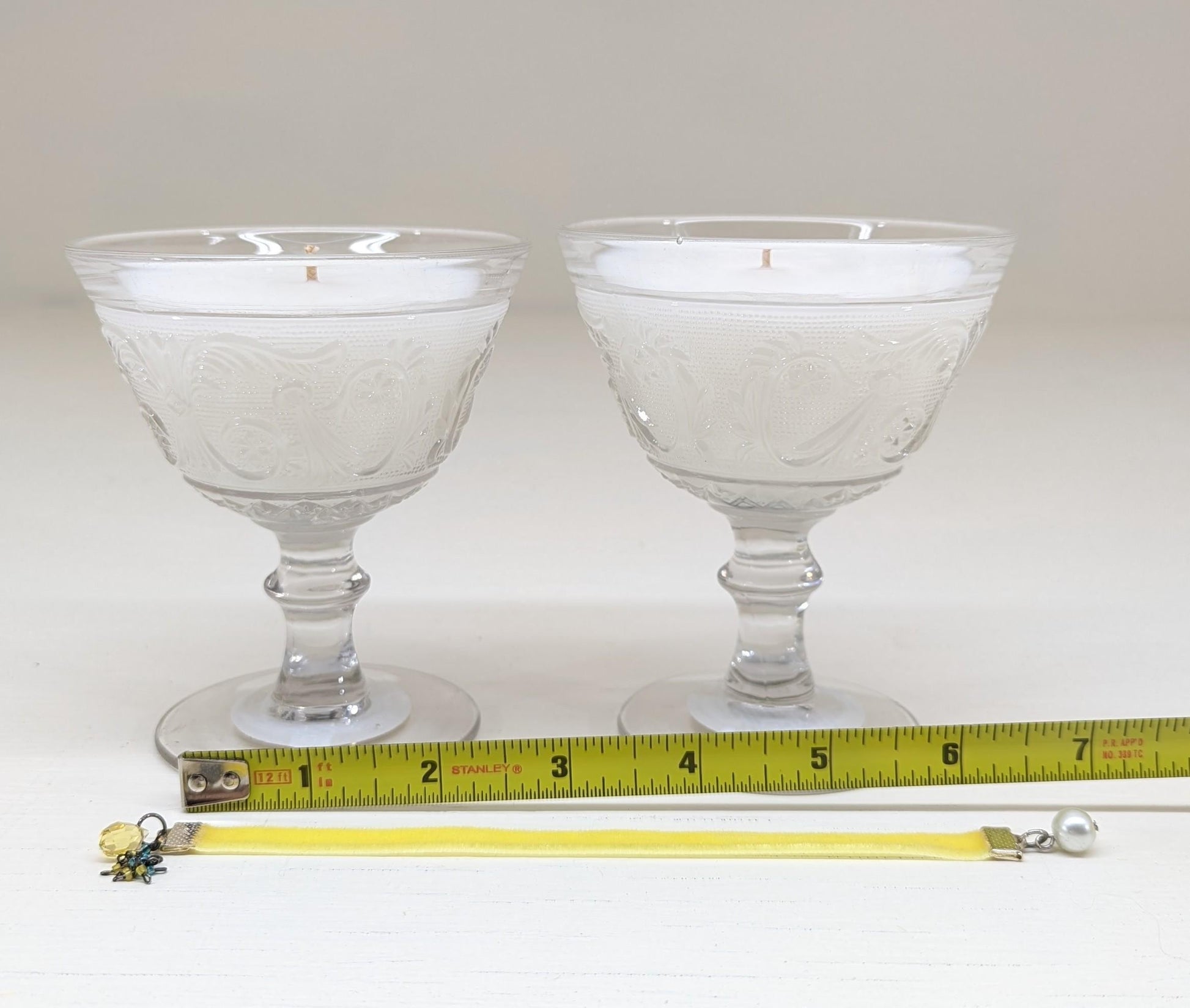 Lemon Blossom Scented Candles with Bookmark Bundle | Vintage Glass, Coco-Soy Wax & Velvet Ribbon