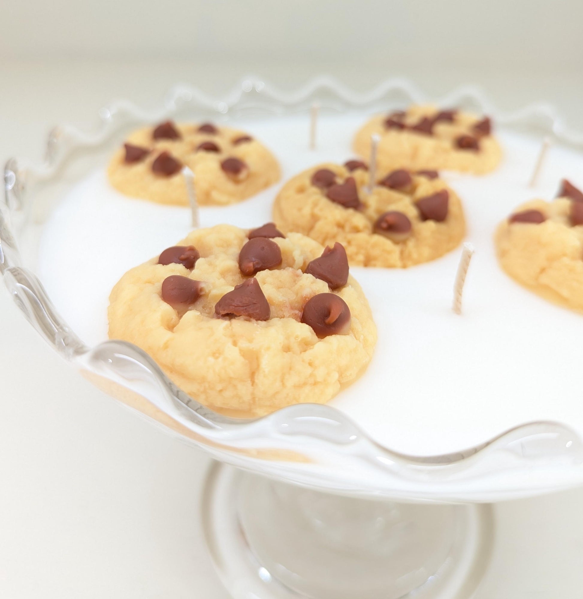 Vintage Glass Pedestal Dish Candle – 18 oz Coco Soy with 5 Wicks | Unique Centerpiece Cookie Candle | One-of-a-Kind Gift for Home Décor