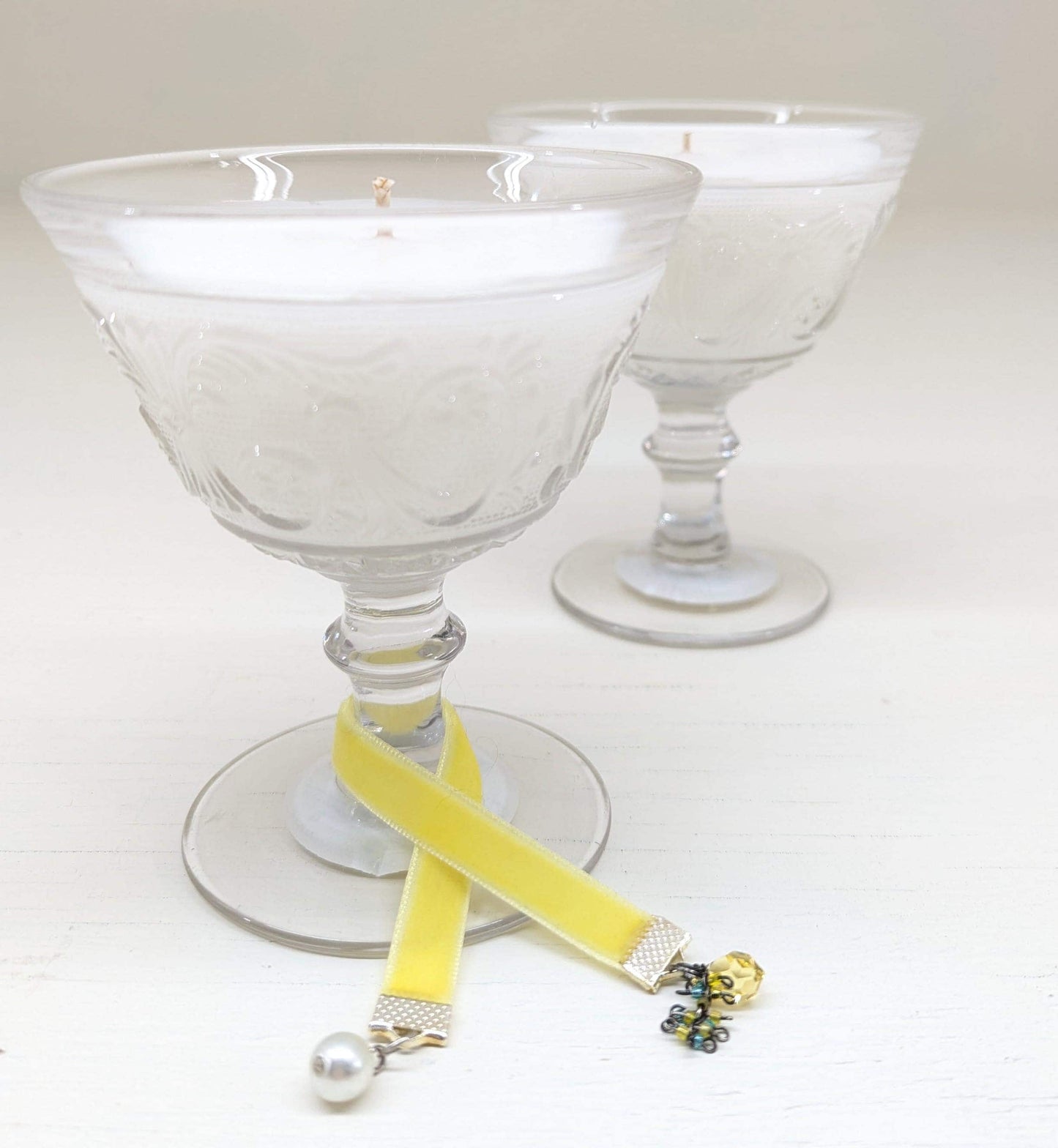 Lemon Blossom Scented Candles with Bookmark Bundle | Vintage Glass, Coco-Soy Wax & Velvet Ribbon