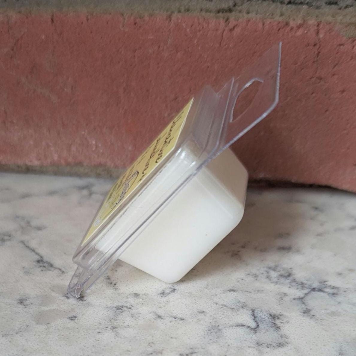 Clementine Sunshine Wax Melt, Natural Coco-Soy Wax Blend, Sample Size 1 oz Tart for Warmer