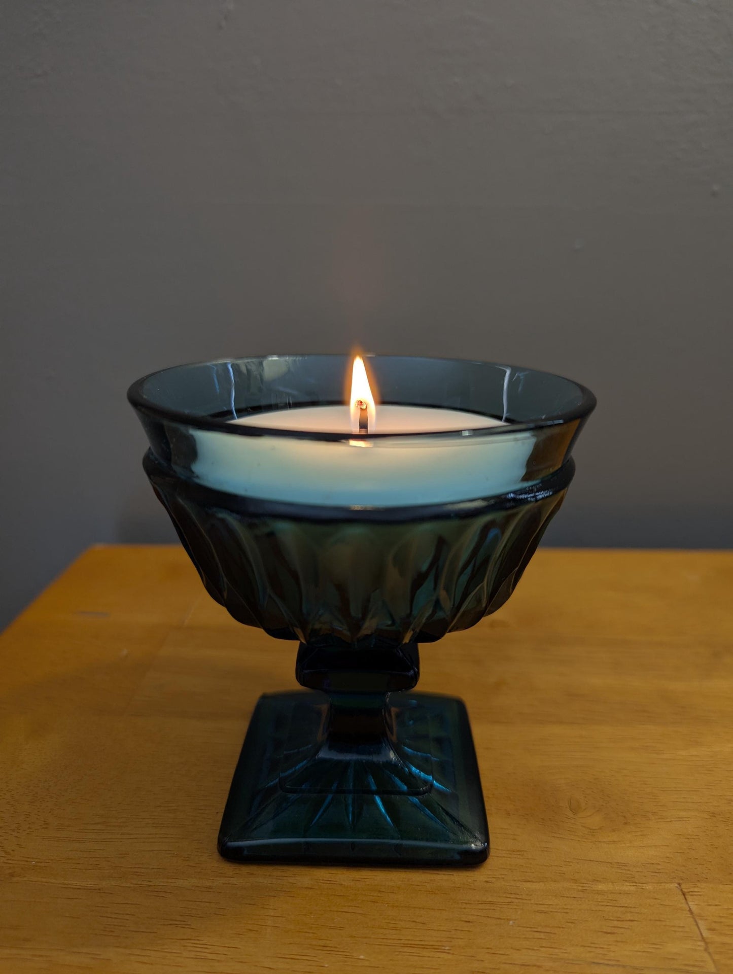 Vintage Candle, Non-Toxic Clean Shave, Coco-Soy Wax Blend, 8.5 oz Fresh Scent