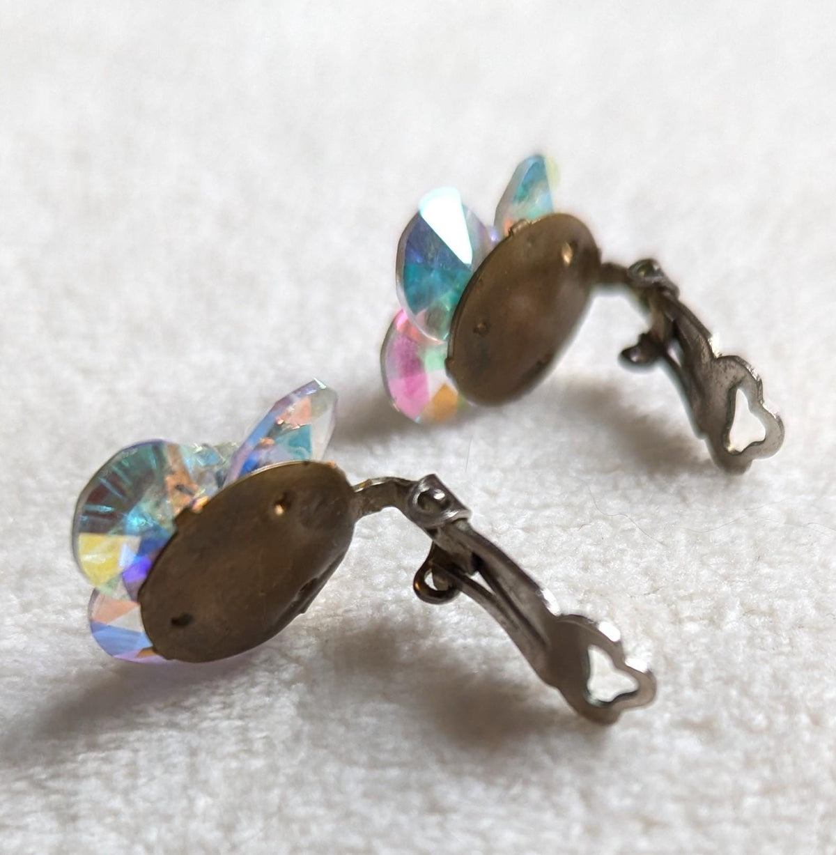 Vintage Aurora Borealis Clip-On Earrings – Iridescent Crystal Floral Design, Mid Century Costume Jewelry