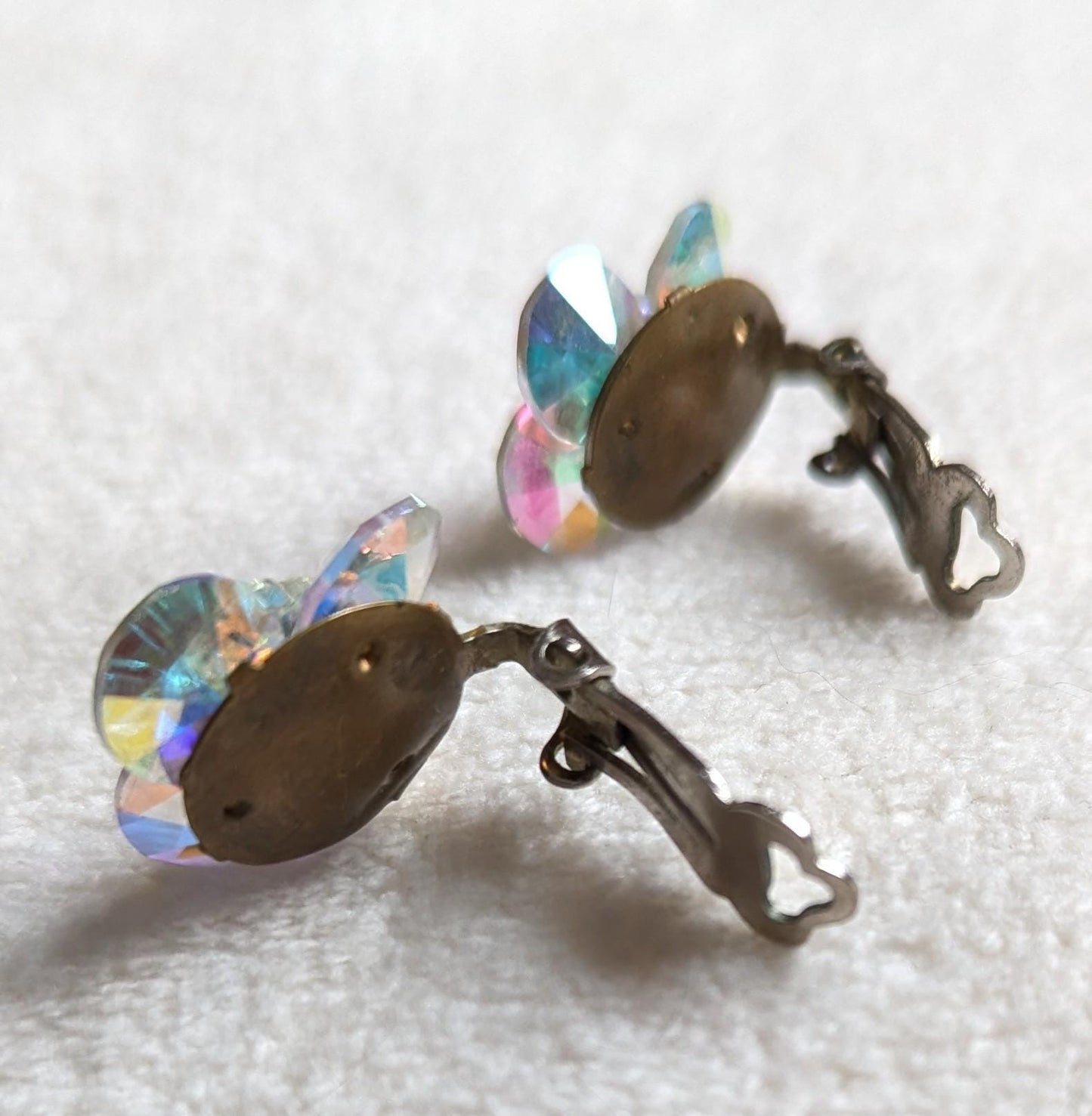 Vintage Aurora Borealis Clip-On Earrings – Iridescent Crystal Floral Design, Mid Century Costume Jewelry
