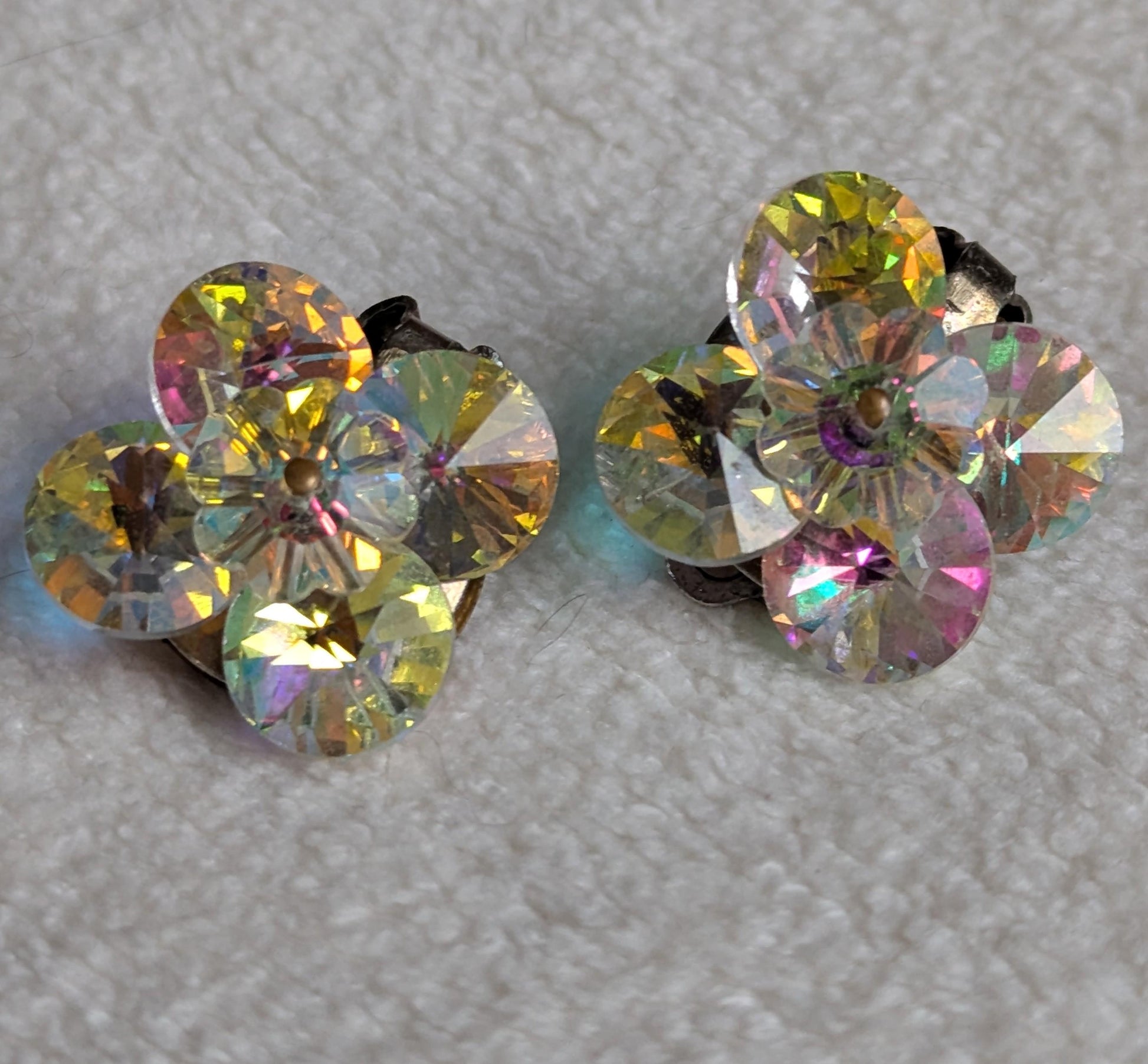 Vintage Aurora Borealis Clip-On Earrings – Iridescent Crystal Floral Design, Mid Century Costume Jewelry