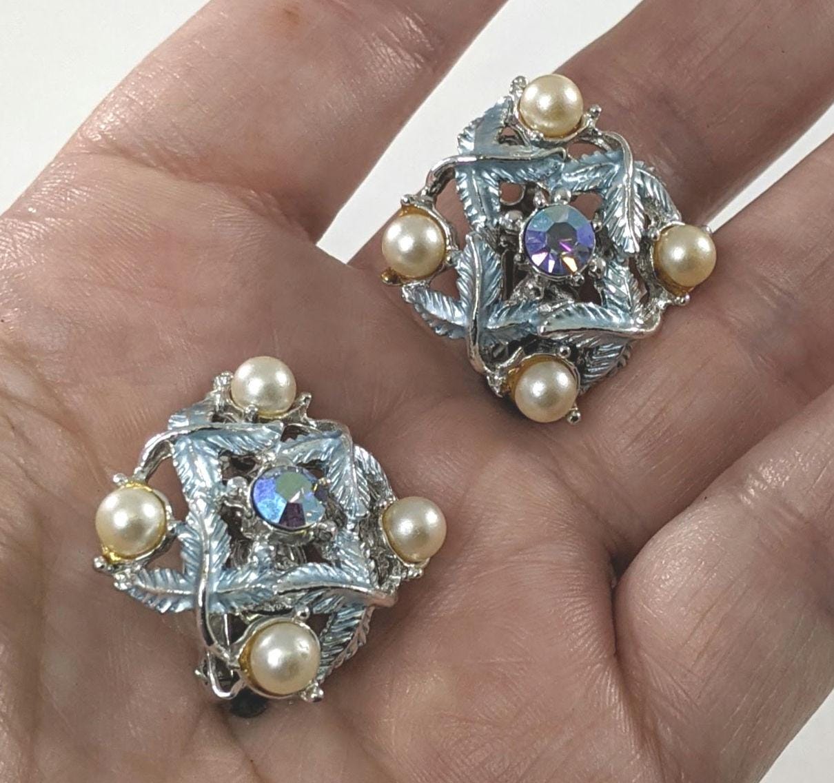 Vintage Baby Blue Clip-On Earrings – Faux Pearl Accents, 1950s Pastel Costume Jewelry