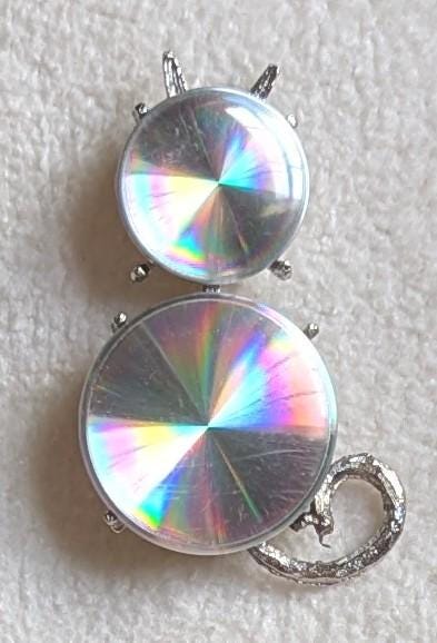 1961 Jewelarama Hologram Cat Brooch — Vintage Psychedelic Costume Pin