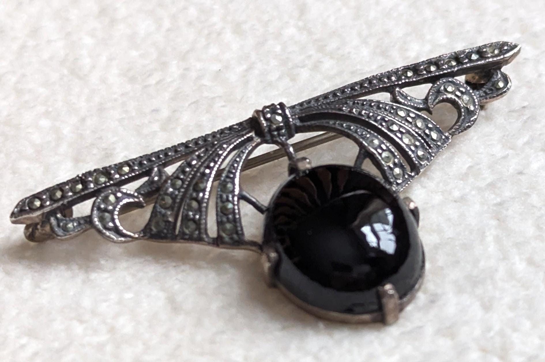 Vintage Art Deco Sterling Silver Onyx Marcasite Bow Brooch