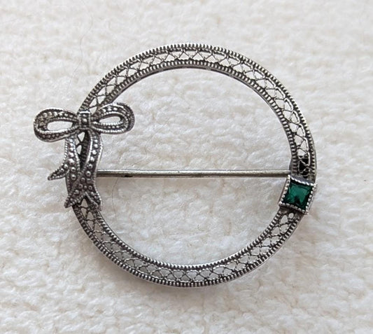 Vintage Sterling Filigree Circle Bow Brooch with Green Stone | Art Deco 1930s Silver Pin