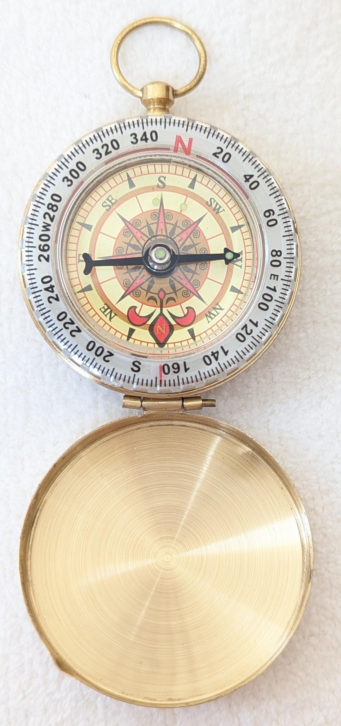 Vintage Brass Pocket Compass with Hinged Cover – Working Nautical Compass, Explorer Gift, Collectible Navigation Tool