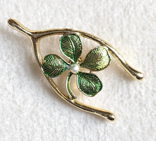 Vintage Signed Gerry’s Green Enamel Clover Brooch – Gold Tone Lucky Flower Pin with Faux Pearl Center – Mid Century Costume Jewelry