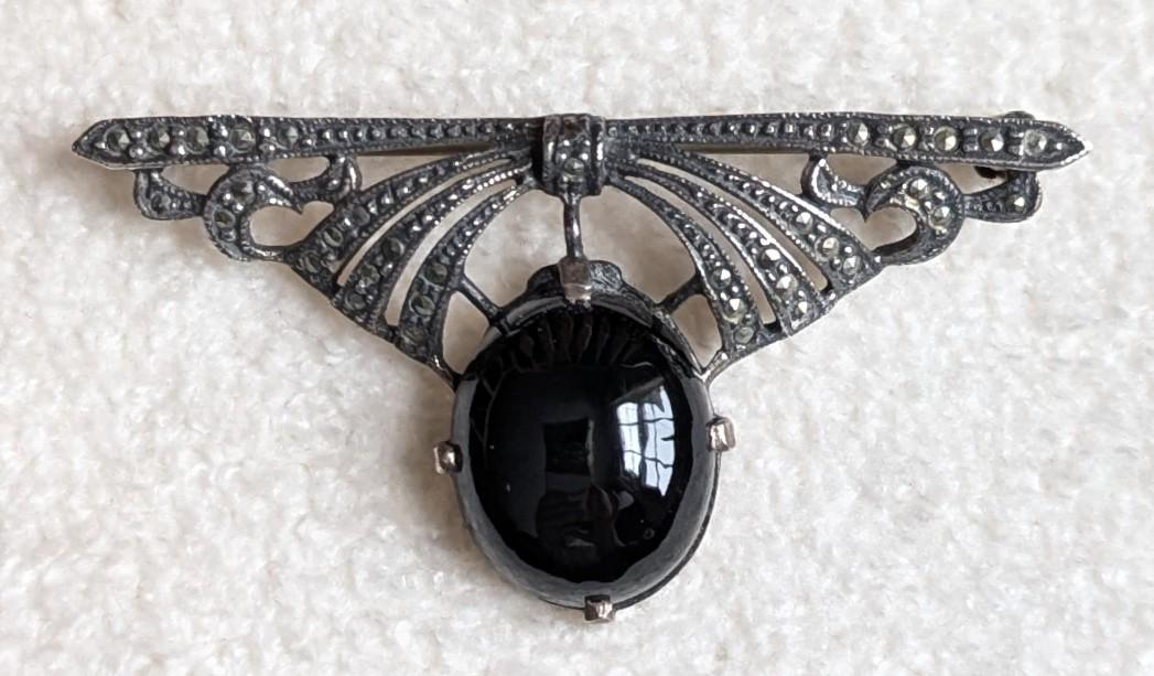 Vintage Art Deco Sterling Silver Onyx Marcasite Bow Brooch
