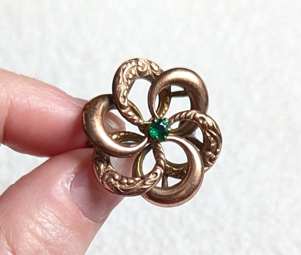 Vintage 1940s Copper Tone Floral Swirl Brooch | Green Glass Center | Art Nouveau Revival Pin