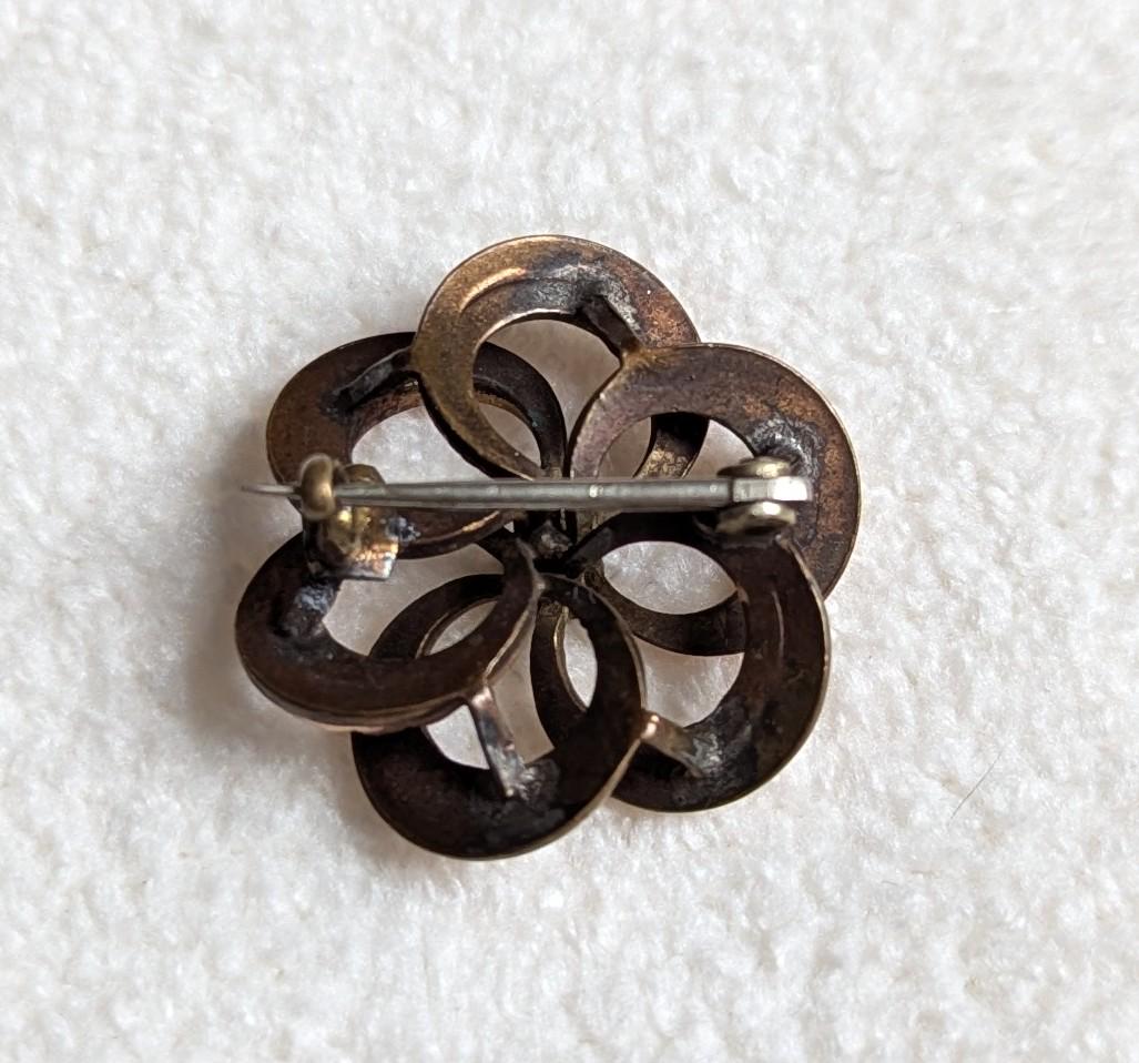 Vintage 1940s Copper Tone Floral Swirl Brooch | Green Glass Center | Art Nouveau Revival Pin