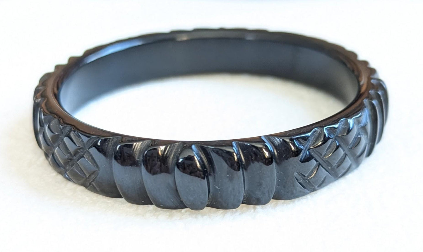 Vintage Black Carved Bakelite Bangle | Art Deco Jewelry
