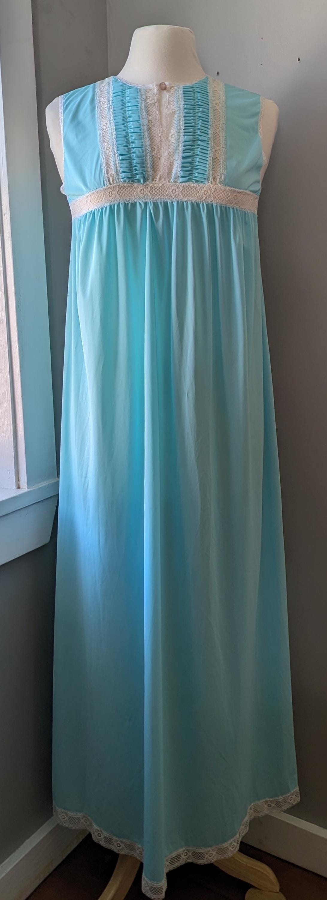 Vintage Aristocraft Turquoise Nylon Nightgown Lace Trim Pintuck Bodice Sleeveless Long Nightgown 70s Lingerie