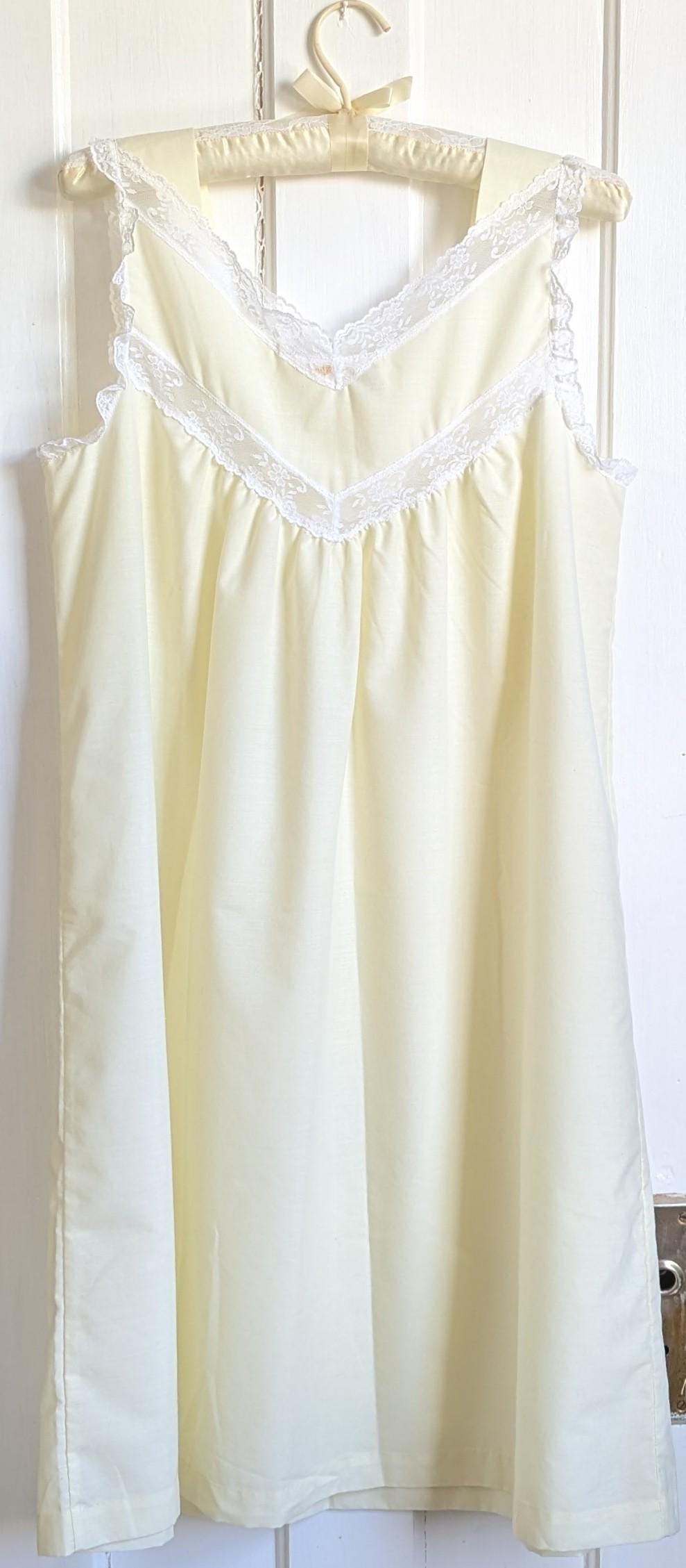 Vintage Barbizon Cotton Nightgown: Lace Trim Waltz Length Sleep Dress